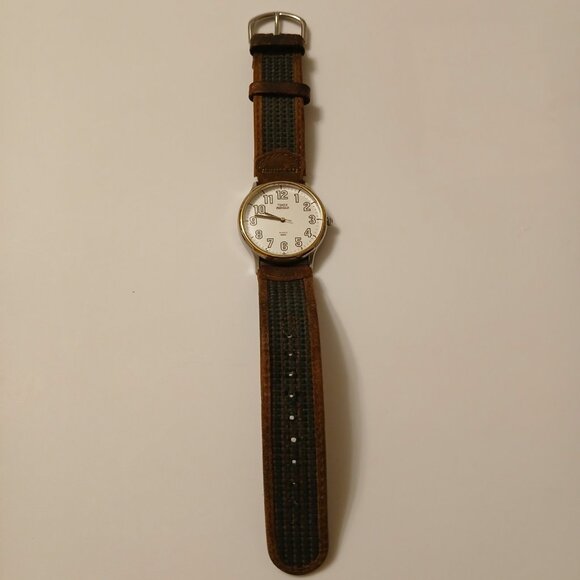 Timex Indiglo Unisex Retro Green/Brown Leather Band Round Dial Quartz Watch WR - Picture 1 of 10